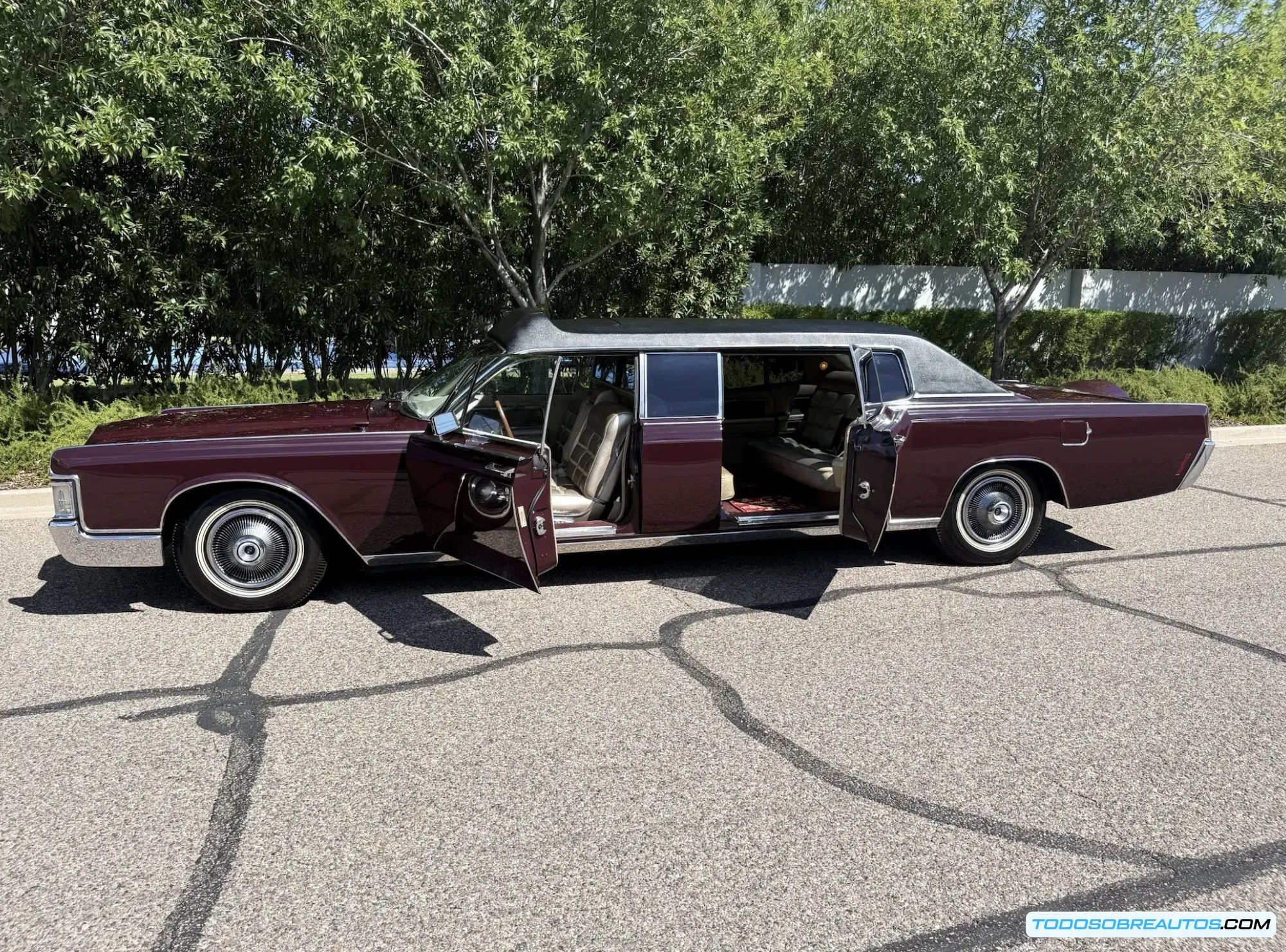 Puertas abiertas del Lincoln Continental Limo 1969 de Jackie Gleason