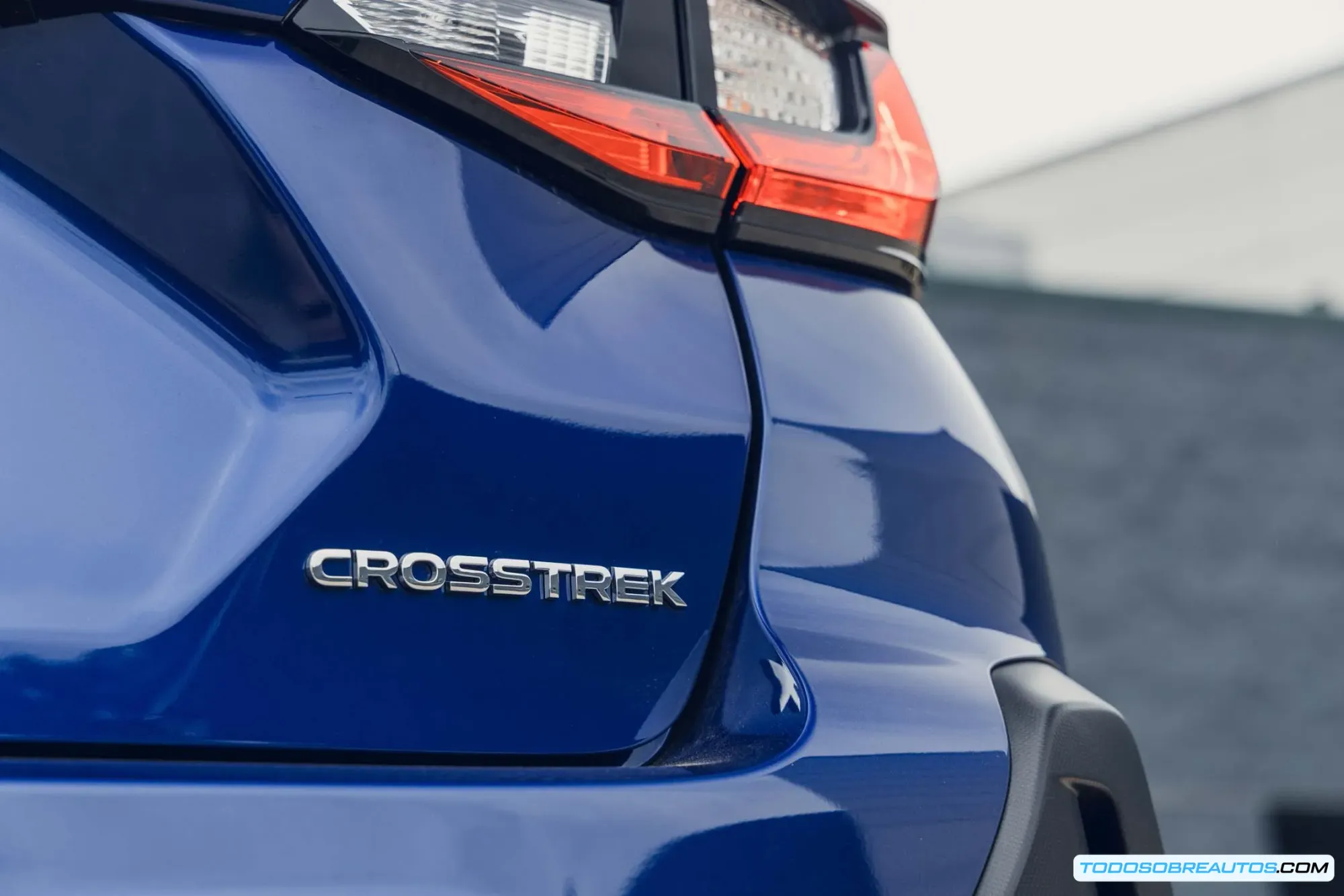 Interior del Subaru Crosstrek 2025 destacando su funcionalidad y resistencia