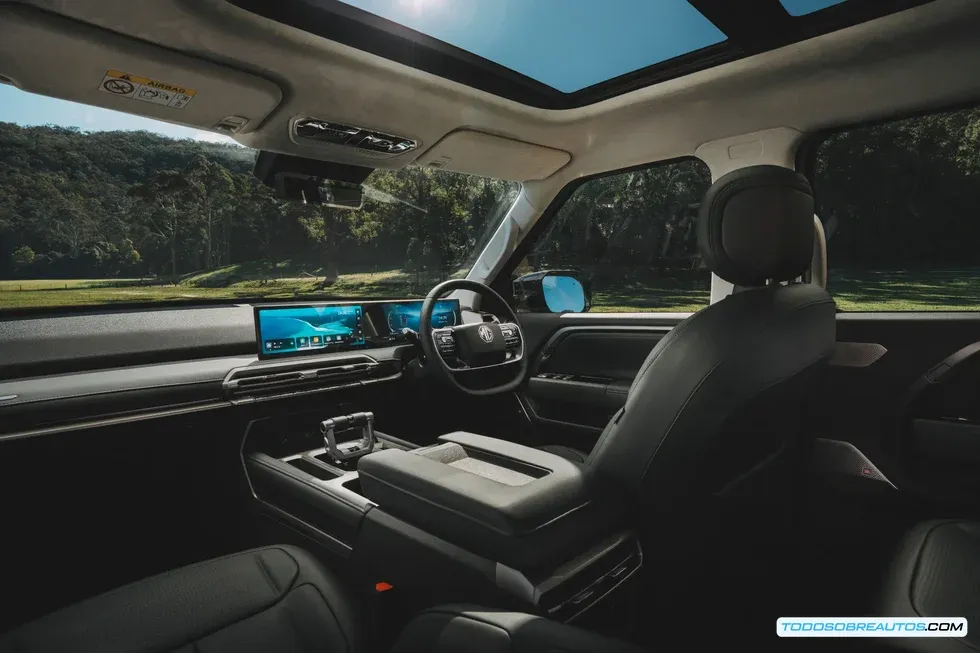 MG U9 pick-up premium mostrando su longitud