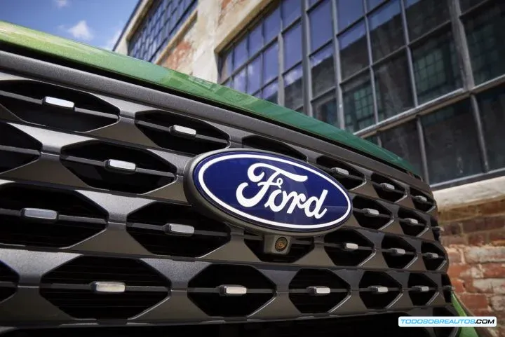 Ford Maverick Lariat 2025