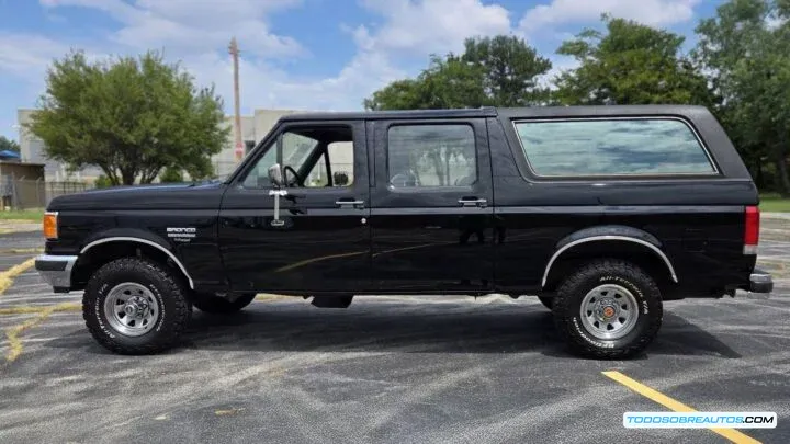 Ford Bronco DaBryan 1990, vista lateral