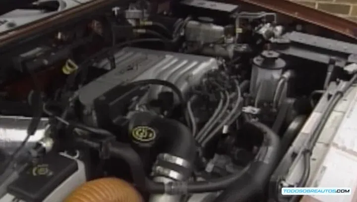 Motor del Kenny Brown Ford Explorer GTS 1996 con el compresor Powerdyne