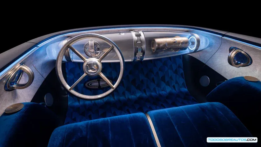 Detalle de los faros y parrilla del Mercedes-Benz Vision Iconic