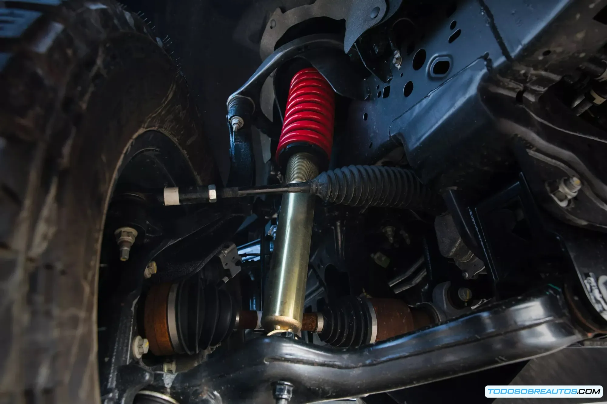 Detalle de la suspensión Roush 6.0 Performance en el Roush RT6.