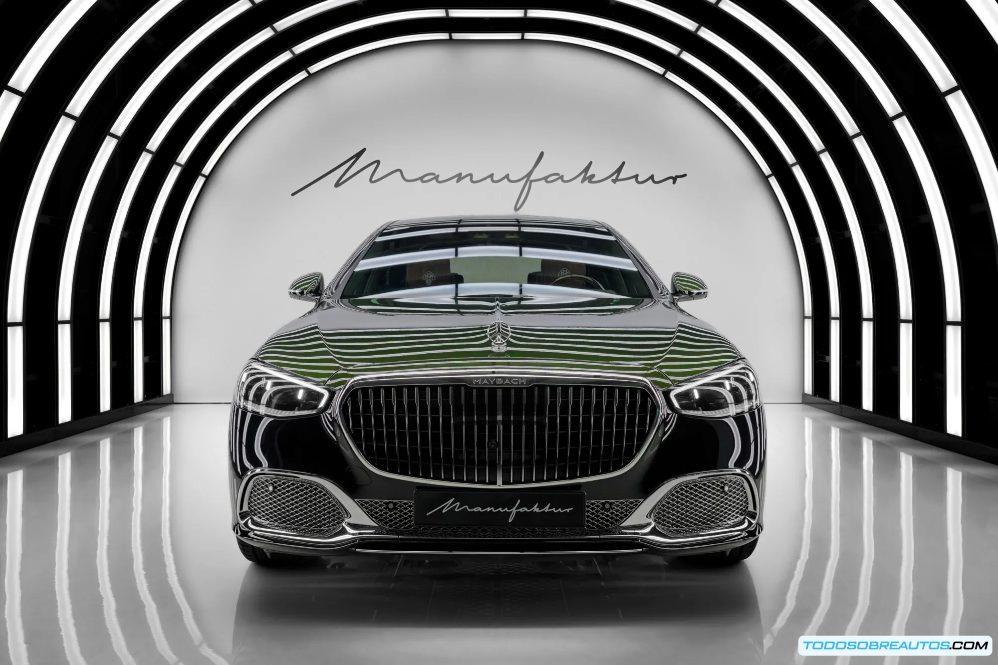 Detalle de la pintura bitono y las llantas del Mercedes-Maybach S680 V12 Edition