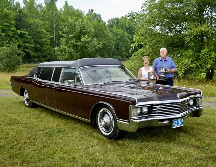 1969 Lincoln Continental Stretch Limousine by Carron & Company