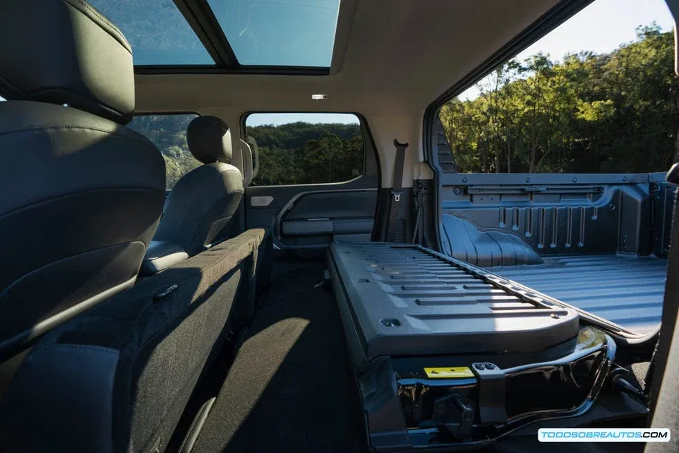 Interior premium del MG U9