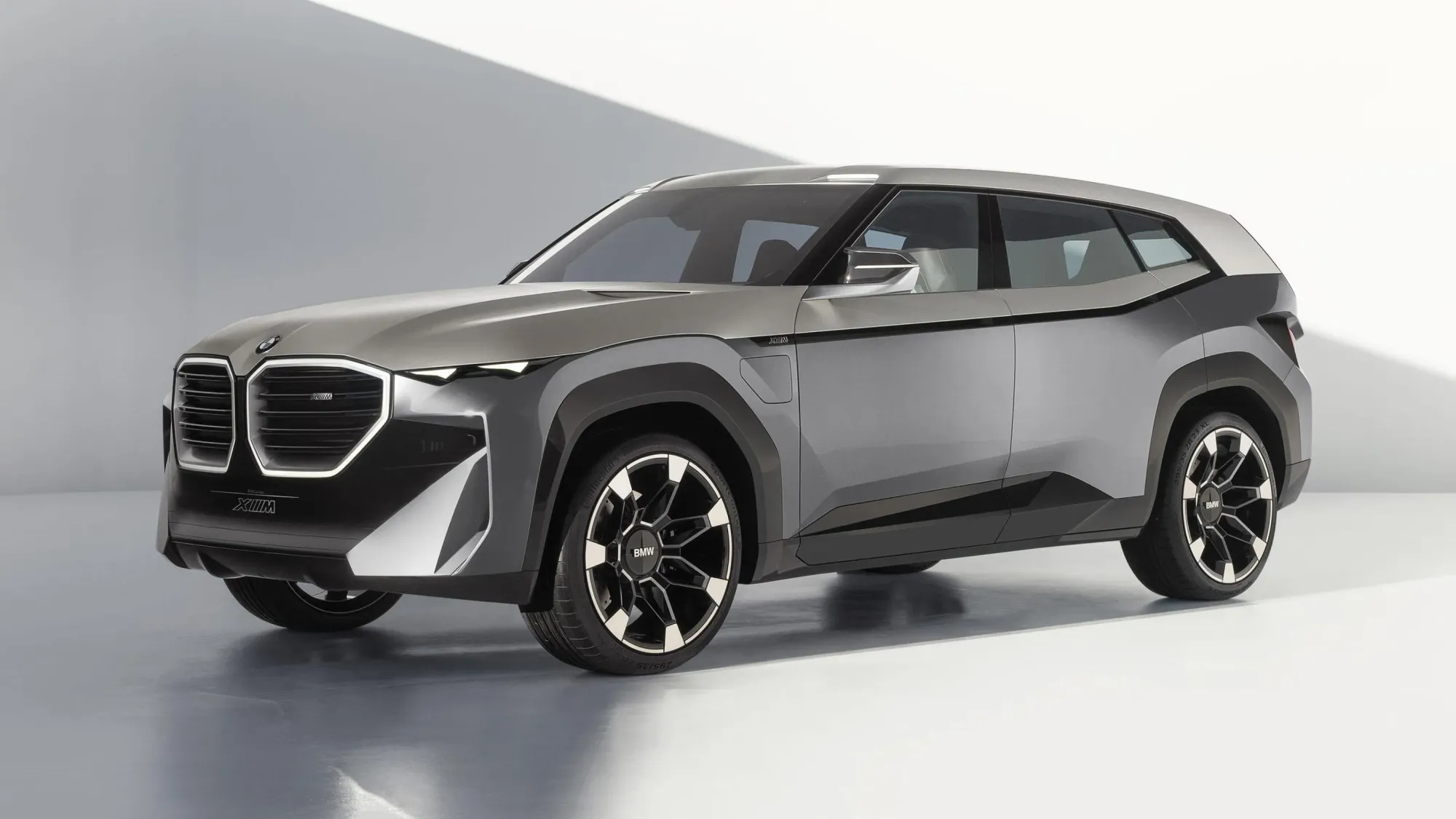 BMW XM, ¡el SUV híbrido más potente de toda Bavaria! |