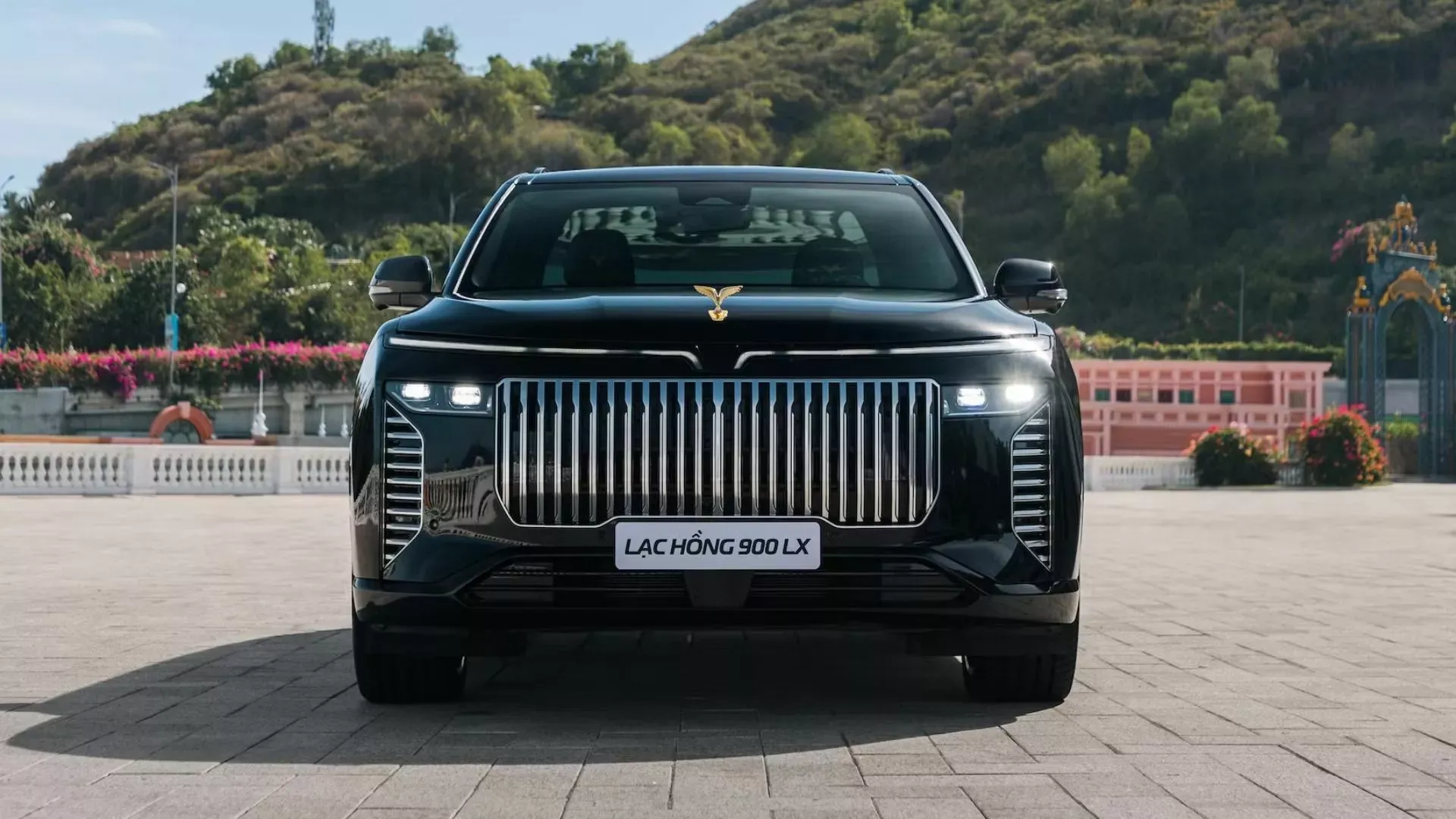 Lac Hong 900 LX, un super-SUV vietnamita que soporta explosiones de granadas de mano