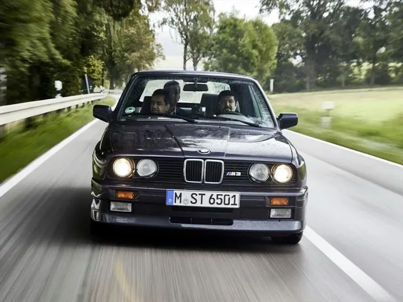 BMW E30