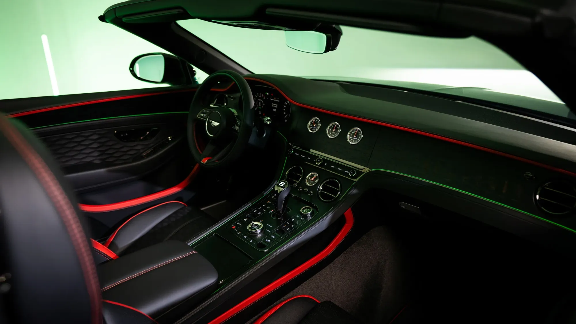 Bentley rinde homenaje a Stuttgart con su exclusiva interior del vehículo