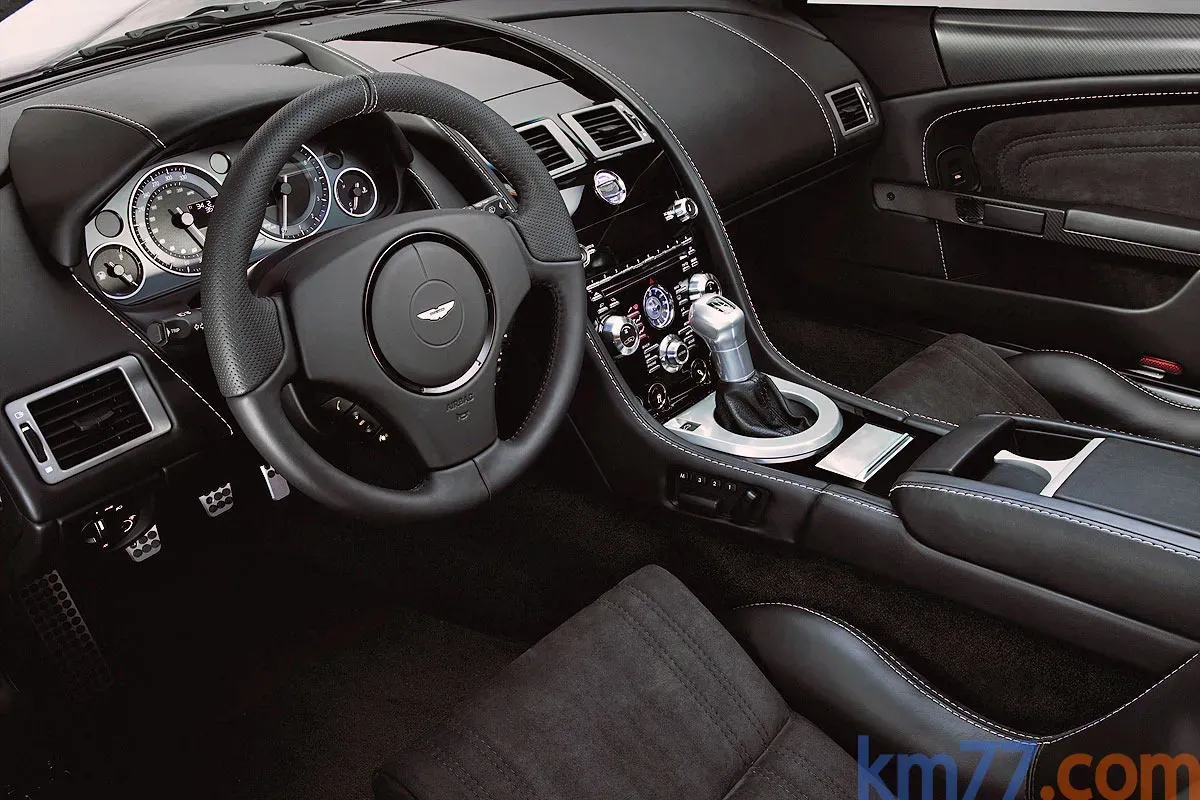 Interiores Aston Martin