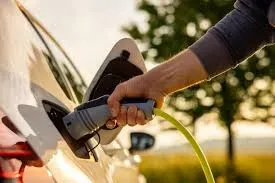 Créditos fiscales para vehículos eléctricos nuevos y usados