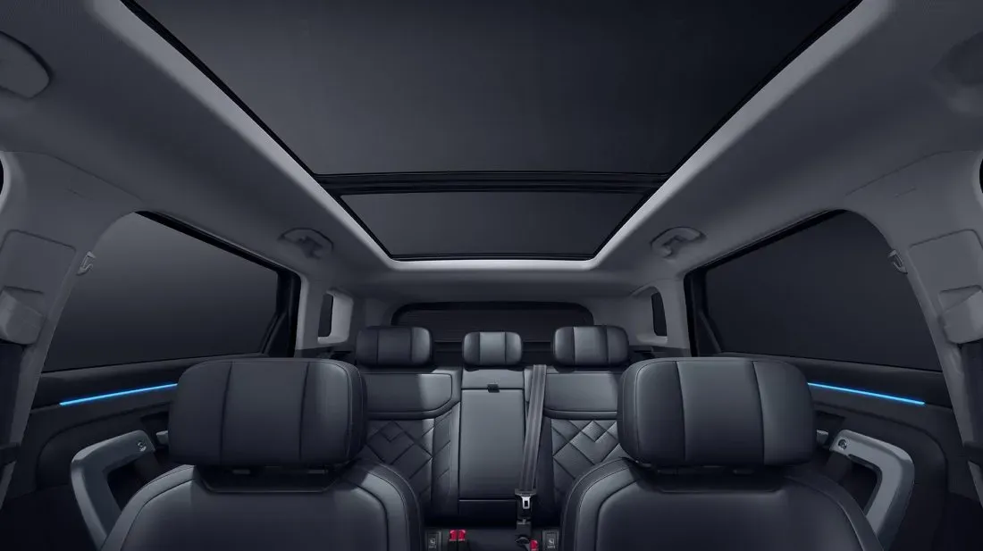 Jaecoo 7 2024 en México interior asientos y quemacocos panorámico