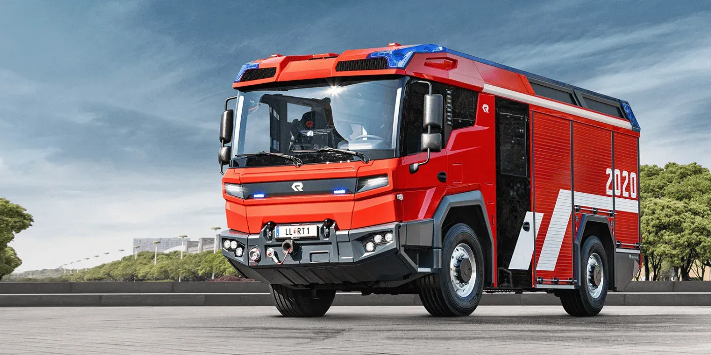 encarga 4 camiones de bomberos eléctricos a Rosenbauer