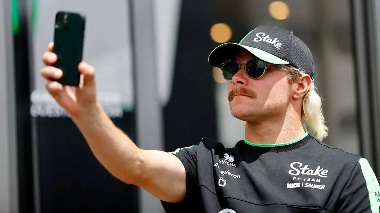 Valtteri Bottas, que lleva mucho en esto de la F1, defiende a Carlos Sainz de unas