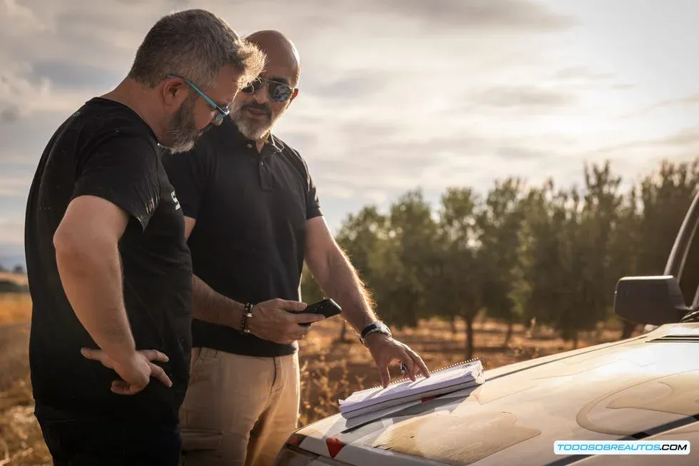 Vehículos clásicos participando en el Spain Classic Raid