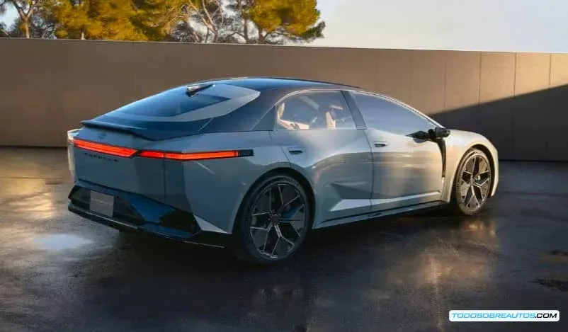 Toyota Corolla Concept 2027, presentado en el Japan Mobility Show 2025