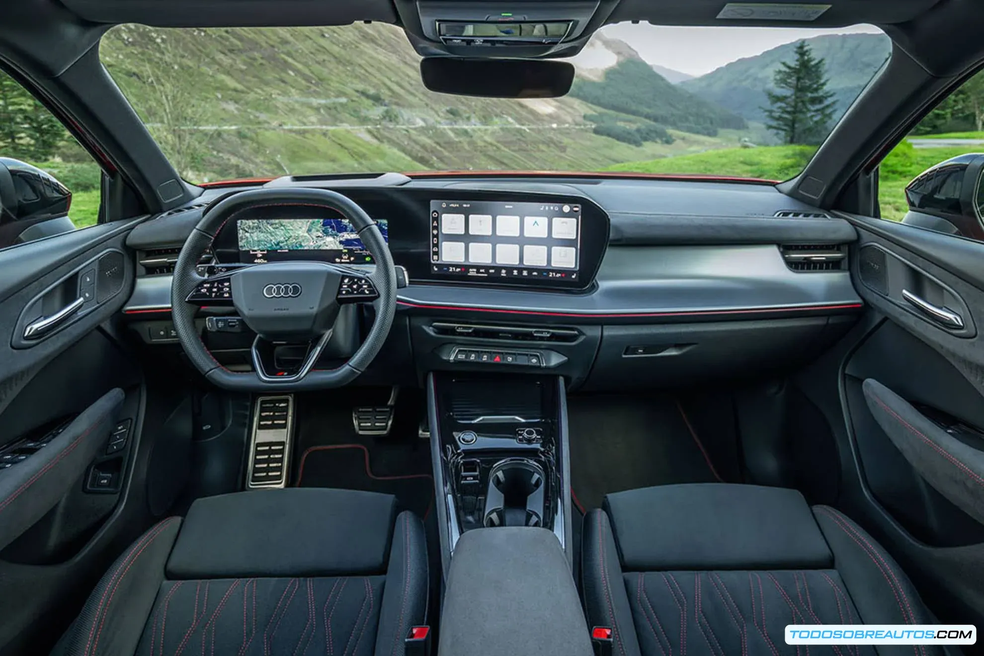 Vista del motor del Audi Q3 Sportback e-Hybrid 2025