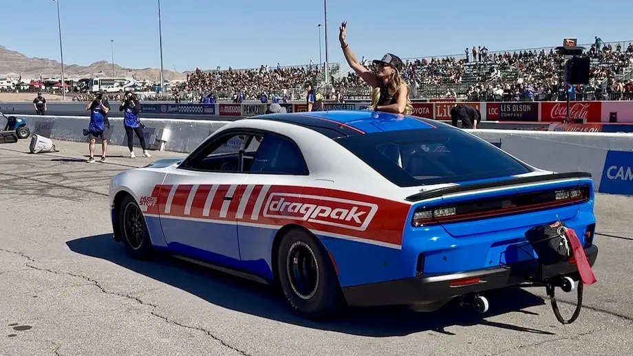 Vehículo Dodge Charger Drag Pak 2026 NHRA