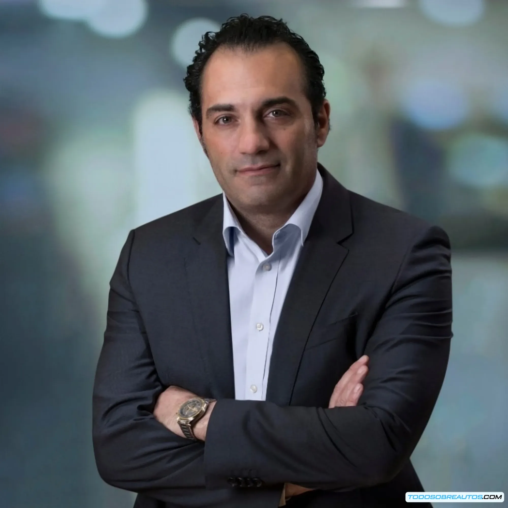 Antonio Filosa, CEO de Stellantis y director de Operaciones en Norteamérica, hablando de la inversión.