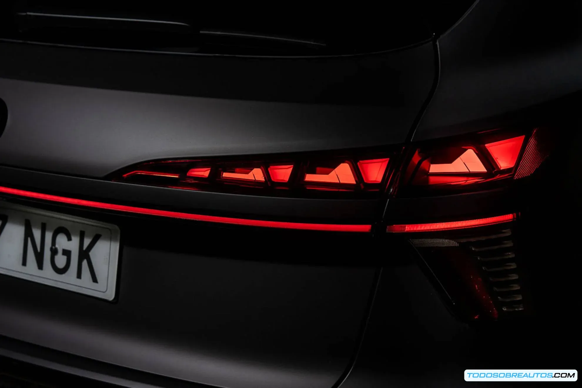 Detalle del interior del Audi Q3 Sportback e-Hybrid 2025