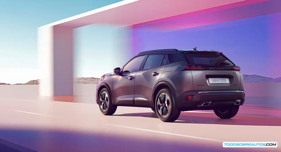 Interior del Peugeot 2008 mostrando el i-Cockpit