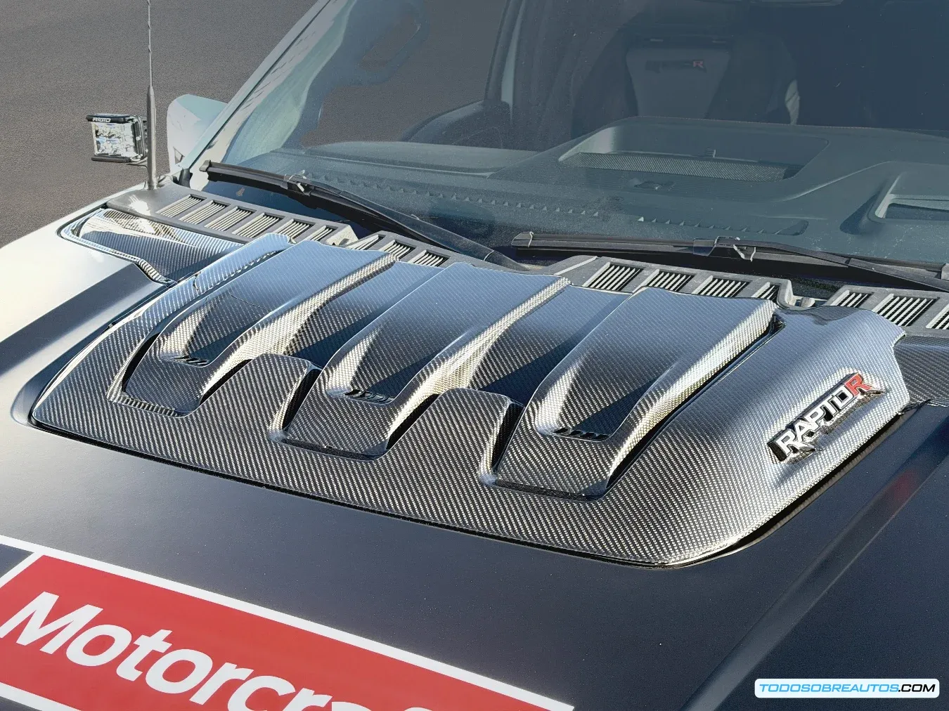 Supercargador Whipple de 3.0 litros instalado en la Ford F-150 Raptor R