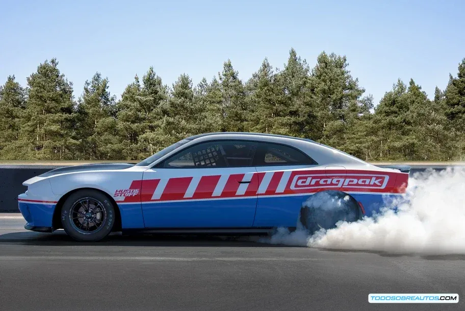 Detalles del diseño exterior del Dodge Charger Hustle Stuff Drag Pak 2026