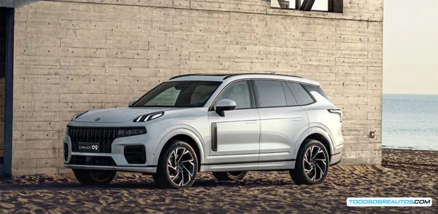 Lynk & Co 09 2026 vista lateral