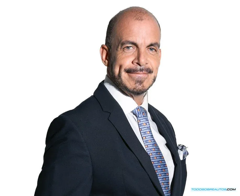 Logotipo de la Industria Nacional de Autopartes (INA).