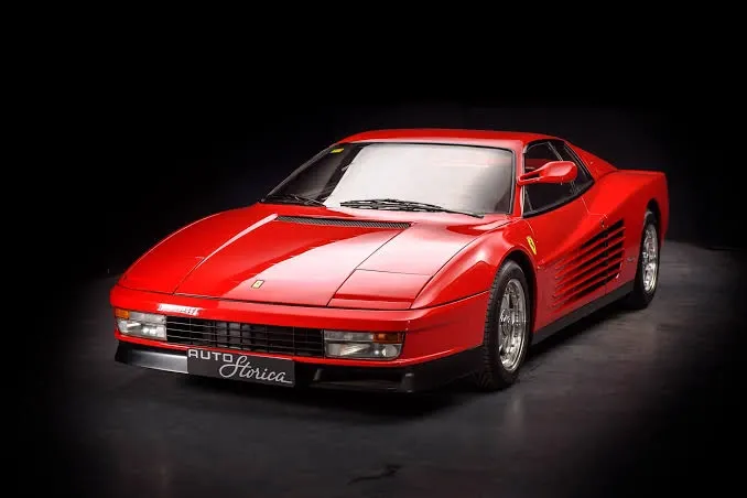 Ferrari 512 TESTAROSSA