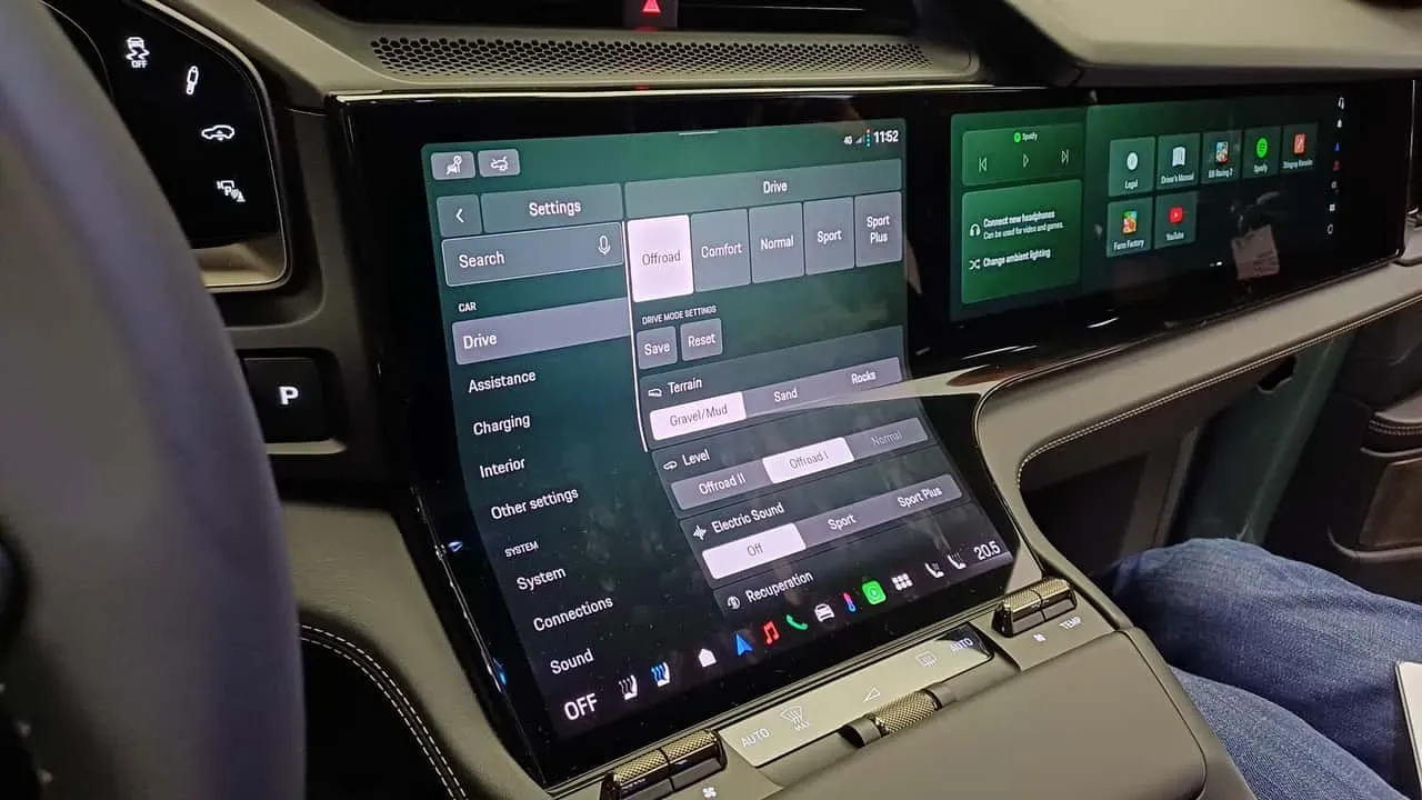 pantalla Flow Screen Porsche Cayenne 2026