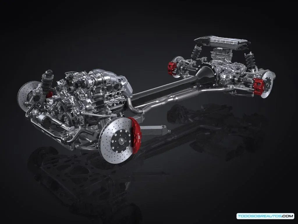 Vista lateral del Toyota GR GT mostrando líneas aerodinámicas invertidas, flujo de aire optimizado y estructura de aluminio con paneles de fibra de carbono