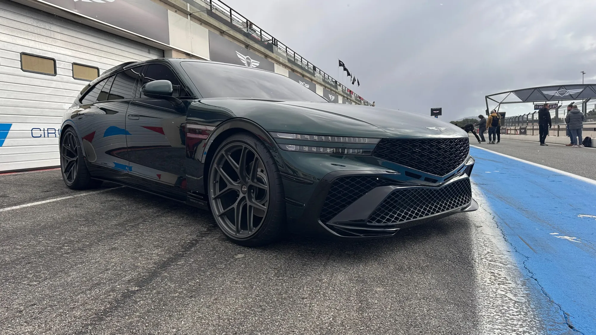 Genesis G90 Wingback Concept