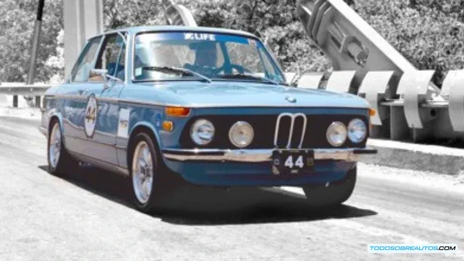 Porsche 911 Targa Serie G - deportivo purista participando en el Rally Maya México