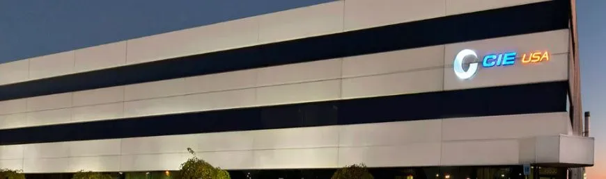 Mahindra suelta papel y el mercado tiembla: CIE arranca con 5% de caída