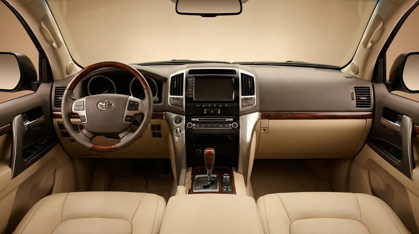 Toyota Land Cruiser 2013 - Detalle del interior y consola central