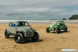 Twisted TBug Dos Vehículos En La Playa