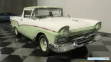 Imagen de una Ford Ranchero clásica, mostrando su diseño distintivo.