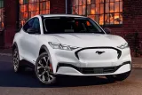 Ford EV Blanco Elegante
