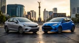 Comparativa visual entre el Honda City 2026 y el Toyota Yaris Híbrido en un entorno urbano mexicano