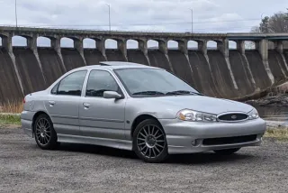 Ford Contour SVT 1999 Plateado