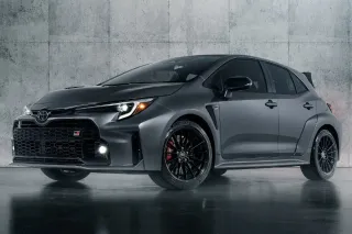 Toyota GR Corolla 2023 Gris