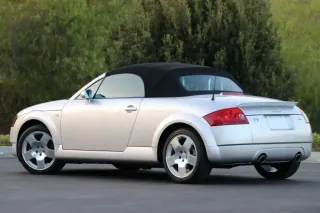 Audi TT del 2001 Plateado