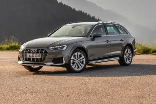 Audi A4 Allroad 2024 Gris