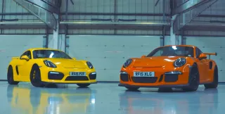 Porsche Cayman GT4 RS vs Porsche 911 GT3