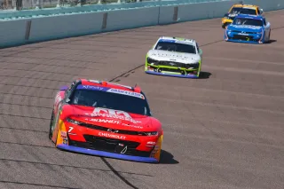 Justin Allgaier Logra Victoria Consecutiva en Homestead