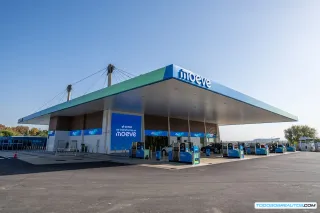 Moeve (Ex-Cepsa) Lanza Descuento Récord de 15 Céntimos por Litro