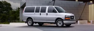 GMC Savana Passenger Van 2024 y 2025